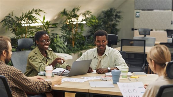 Développement social et communautaire : pour des collectivités fortes et durables