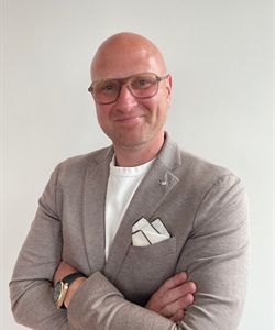 Mark Jensen portrait